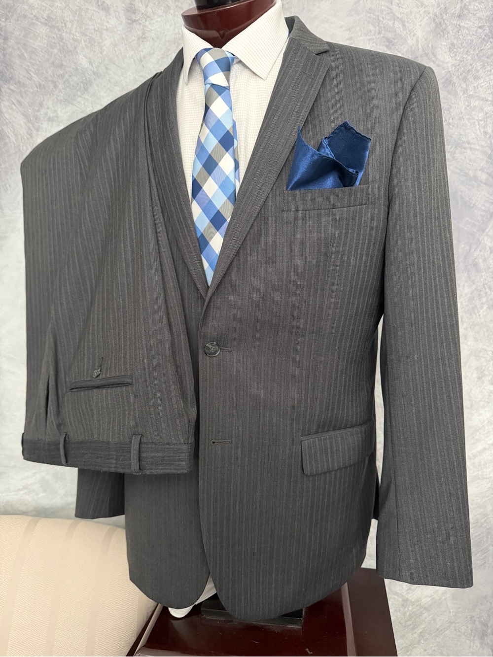 Joseph A Gray Pinstripe 100% wool Suit 42L